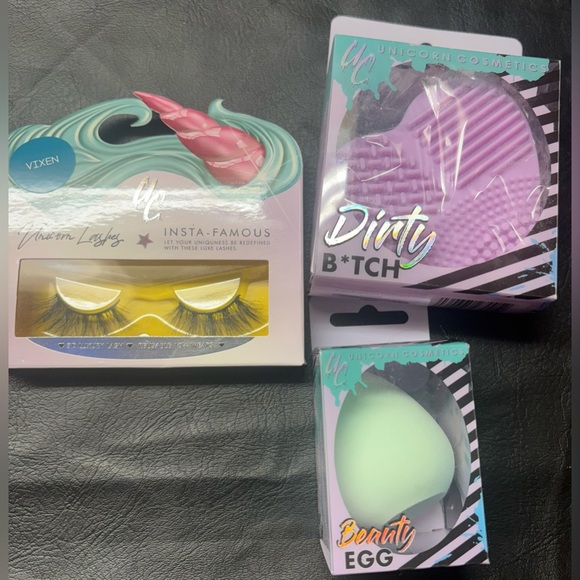 🚨Unicorn Cosmetic Beauty Blender, Brush Cleaner and Eye Lashes Set - Picture 3 of 6